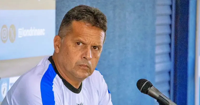 Claudinei Oliveira chega com a missão de salvar o Papão do rebaixamento. | Rafael Martins/Londrina