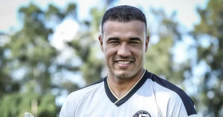 roger-silva-ex-atethic Torcedores do Remo Reagem à Contratação de Cavalleri