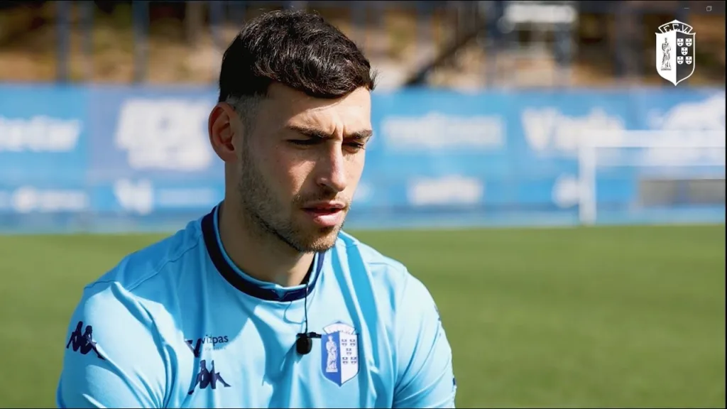 Conheça Joaquín Novillo, o novo reforço do Paysandu. Saiba mais sobre sua carreira, atuações e conquistas no futebol