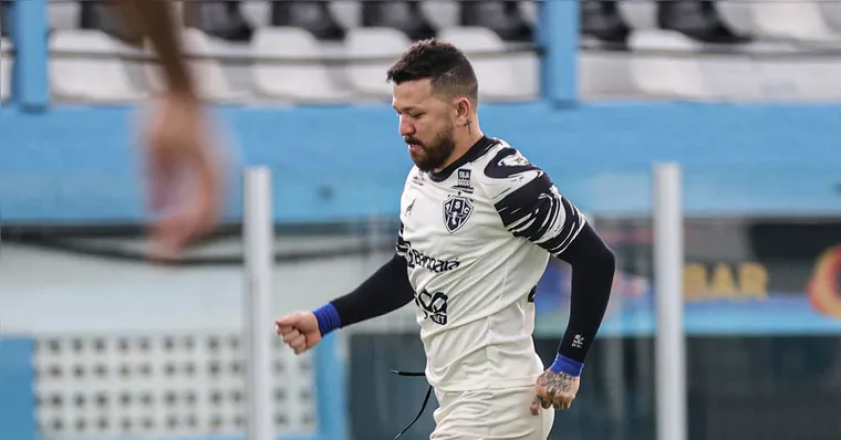 Rossi em ação na Curuzu durante preparação para o compromisso pela 14ª rodada da Série B. | Matheus Vieira/Paysandu