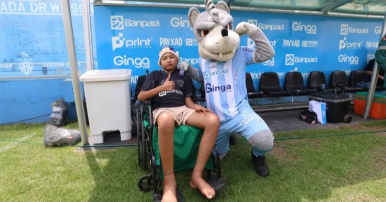 Jovem torcedor realiza sonho de conhecer o estádio do Paysandu em emocionante visita | Alex Ribeiro / Ag. Pará