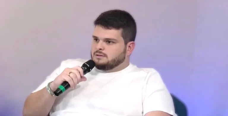 André Martha diz sofrer agressão e oficializa sua saída do Paysandu