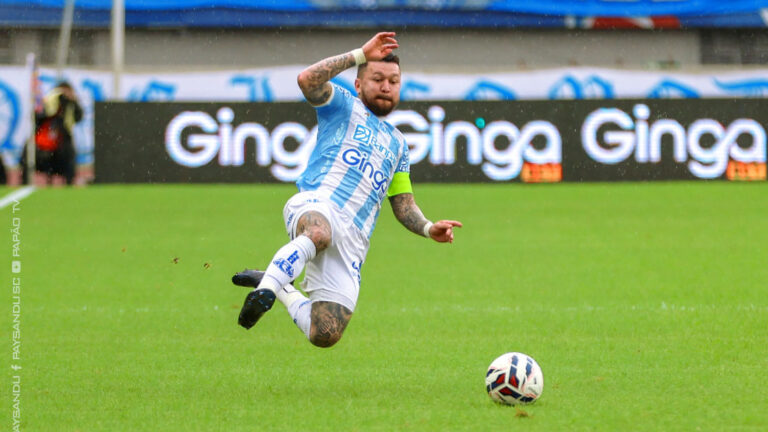 Rossi pode ser rebaixado com o clube do coração | Jorge Luís Totti / Paysandu