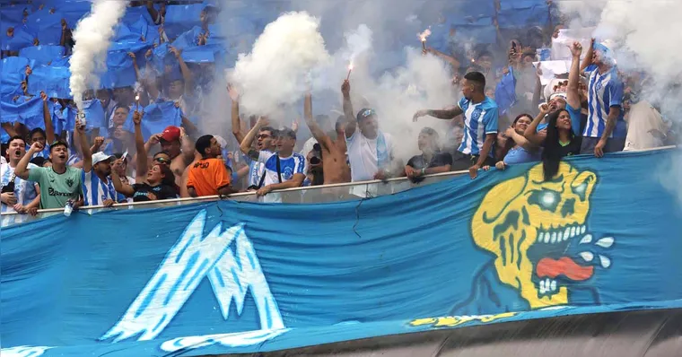 Fiel vai lotar o Colosso do Bengola para incentivar o Papão no primeiro jogo entre as equipes | Irene Almeida / Diário do Pará