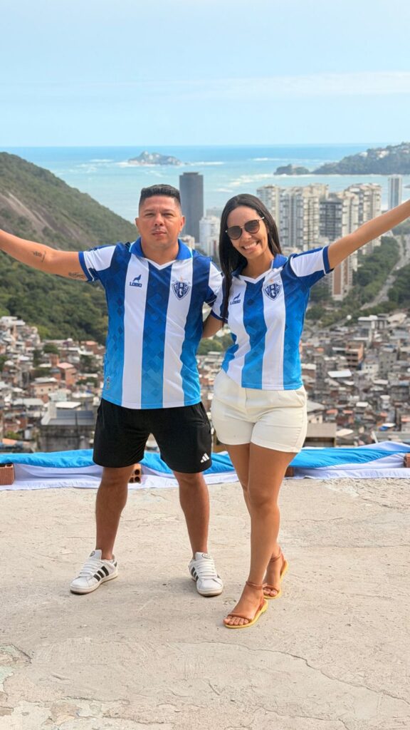 Torcedor do Paysandu na comunidade da Rocinha