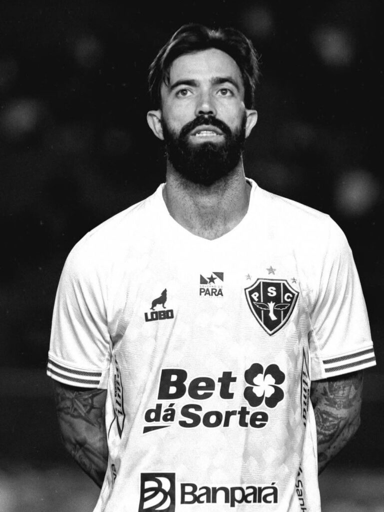 Matheus Vargas deixa mensagem em seu instagram
