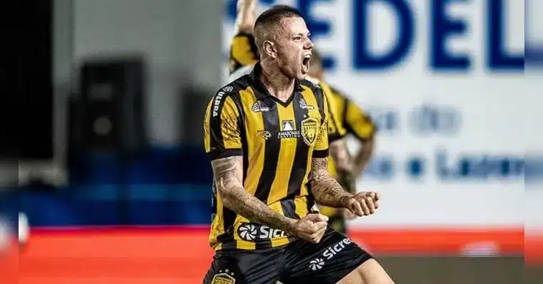 Paysandu entra na disputa por Léo Coelho e busca reforço para a defesa